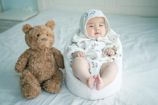 睢县宝宝多大可以睡枕头